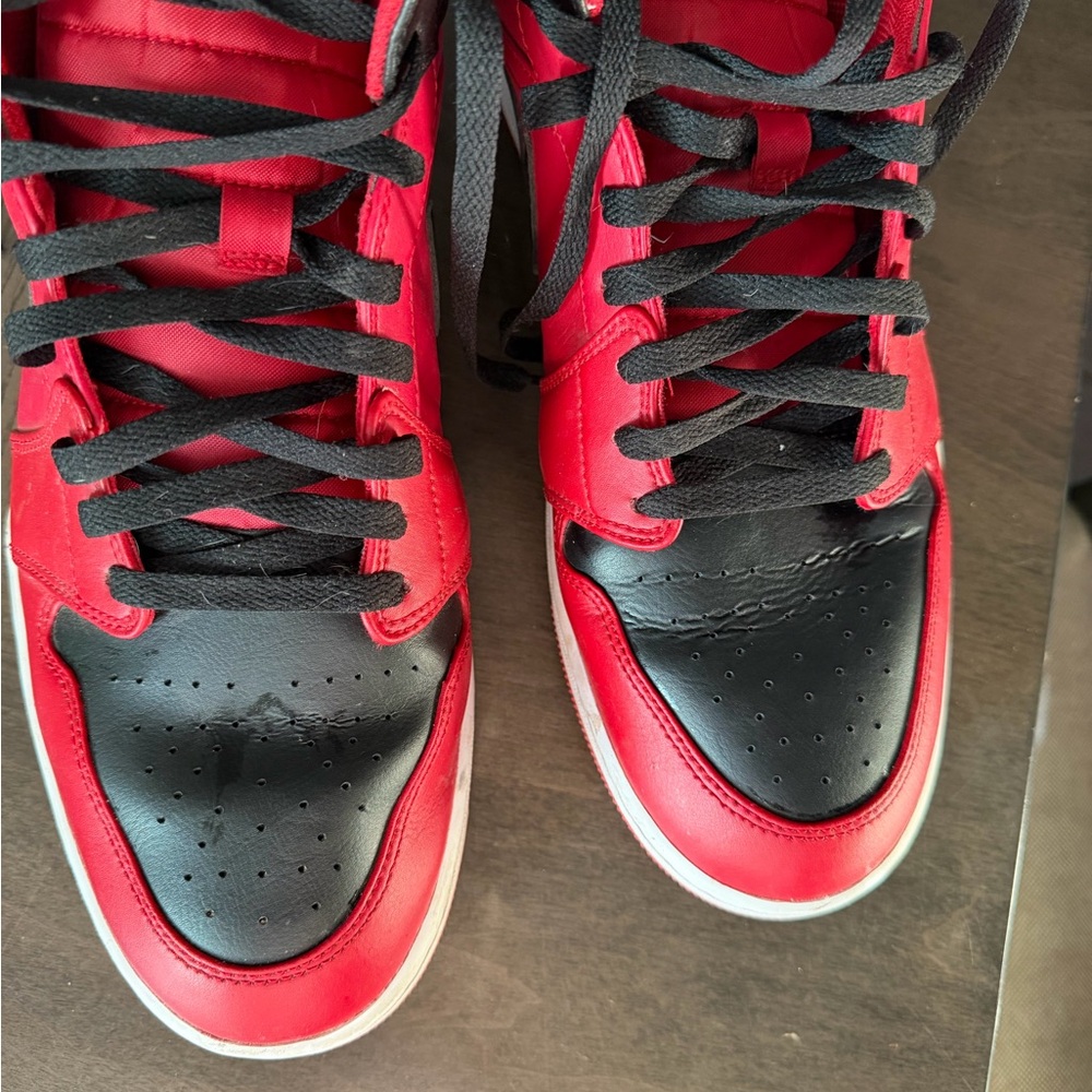 Nike Air Jordan Reverse Bred - Picture 3 of 6